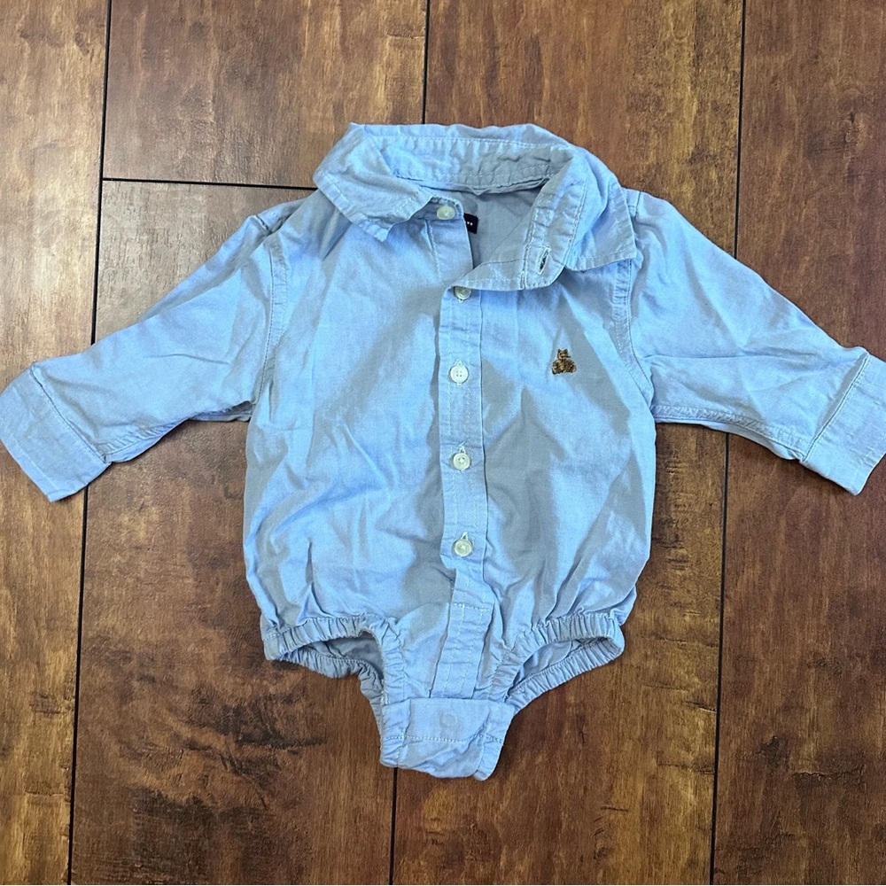 Baby Gap blue button down longsleeve 3-6 months